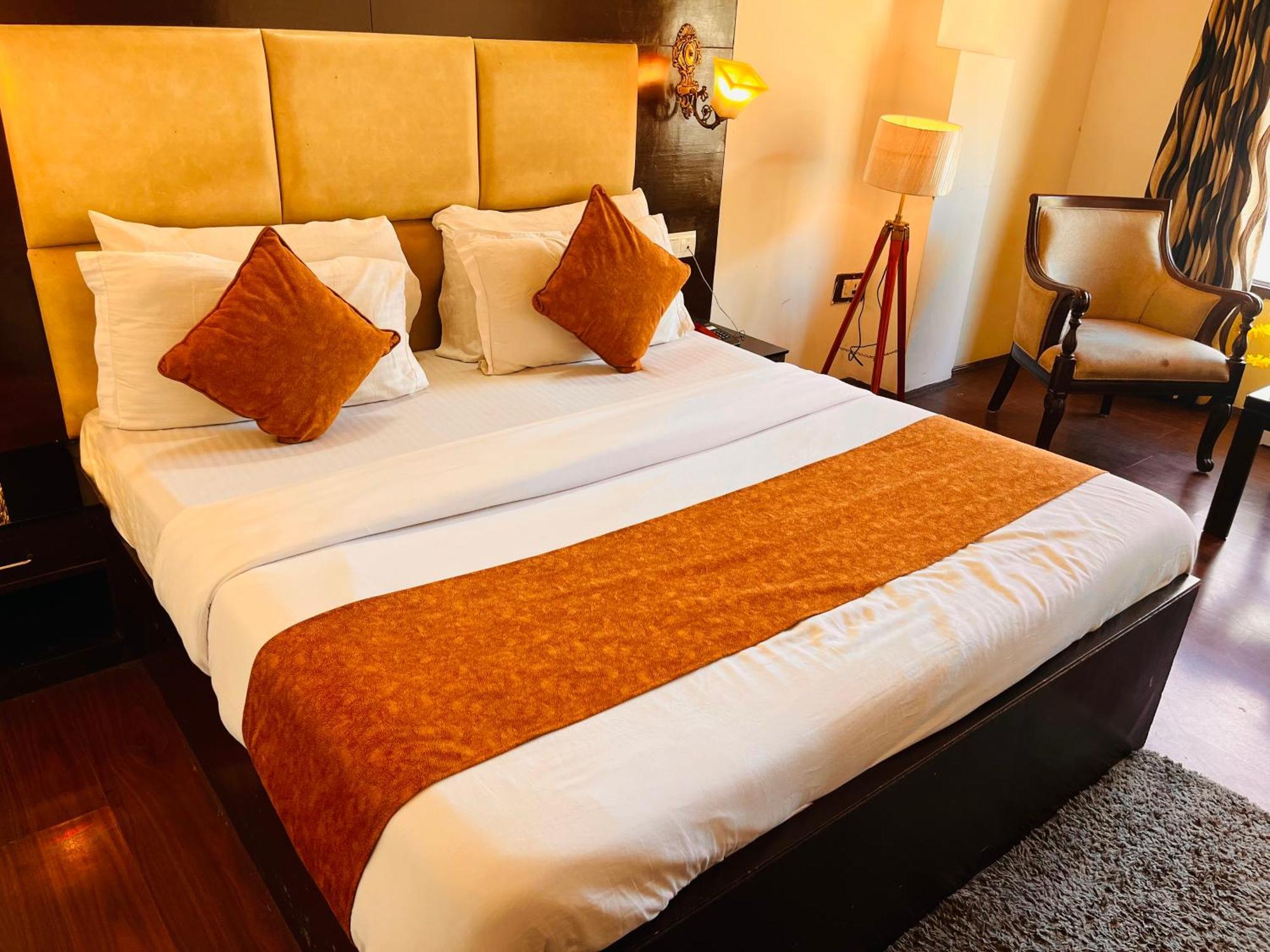 Hotel Midtown Manali Extérieur photo
